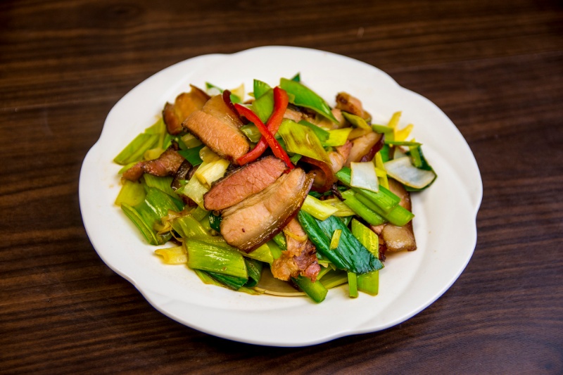 p06. chinese bacon with leek 蒜苗腊肉